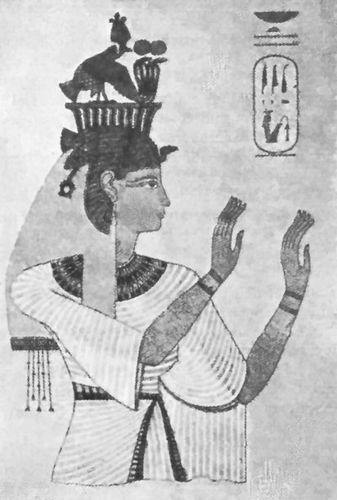 FIG. 2.—PORTRAIT OF QUEEN TAIA.  (FROM PERROT AND CHIPIEZ.)